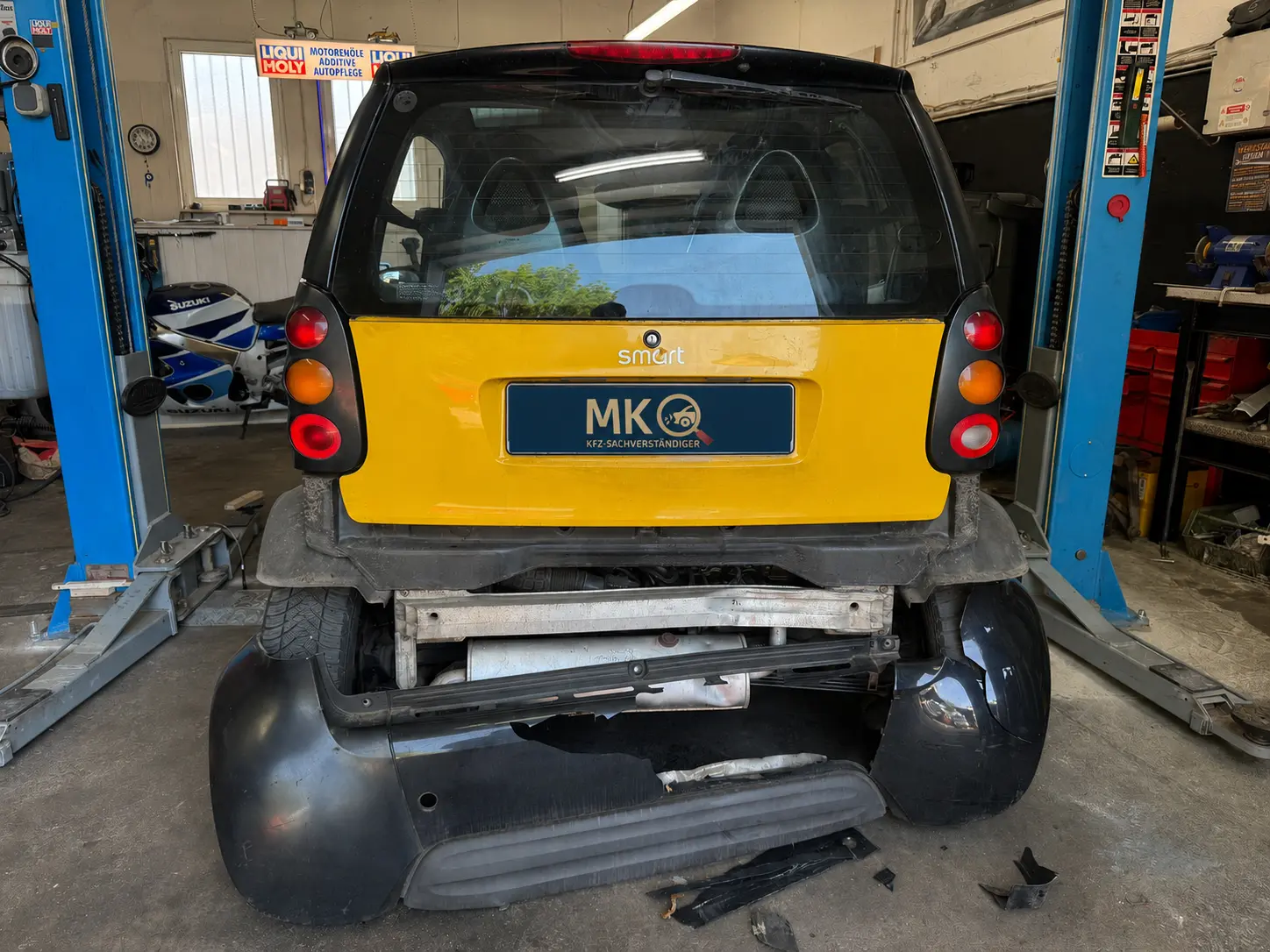 Accident damage documented precisely